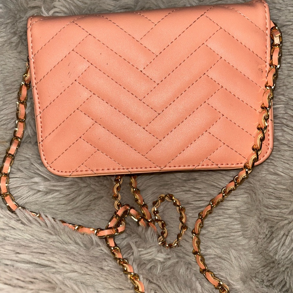 bebe Peach Quilted Chain Crossbody Bag - Picture 3 of 6